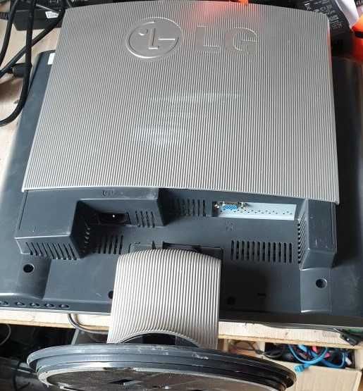 Монитор lg l1730s 17 дюймом