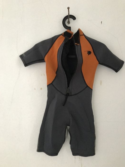 fato surf criança 10 anos