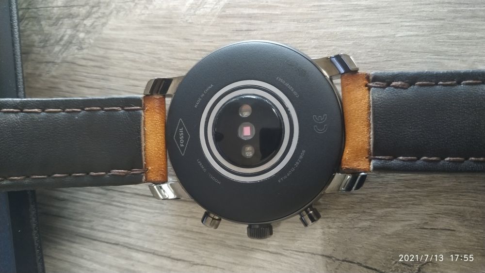 Продам смарт годинник Fossil Gen4