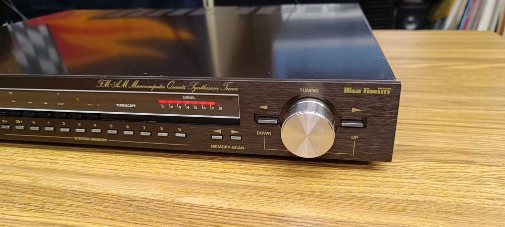AM/FM тюнер GRUNDIG ST 6000 ( ТОП модель)