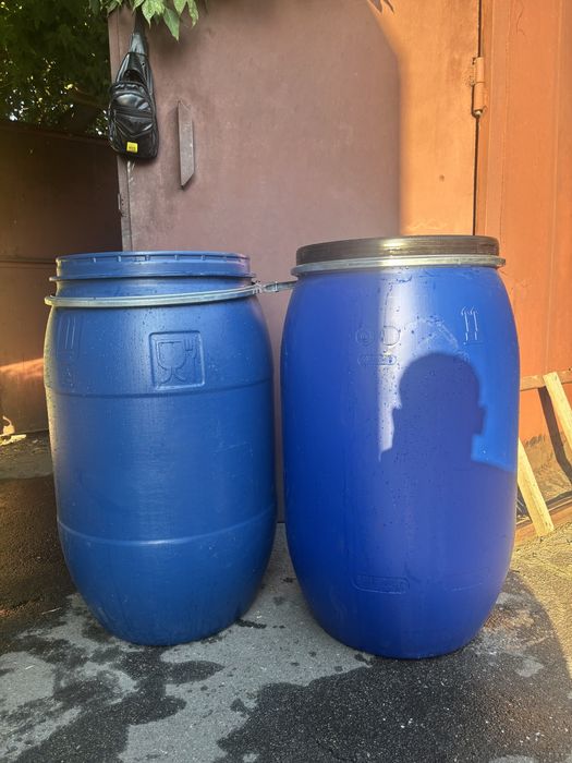 Бочки на 220л пластикові під хомут! ХАРЧОВІ!