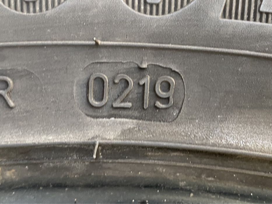 Резина шини (пара) 235/50R18 Goodyear 6,5+ mm