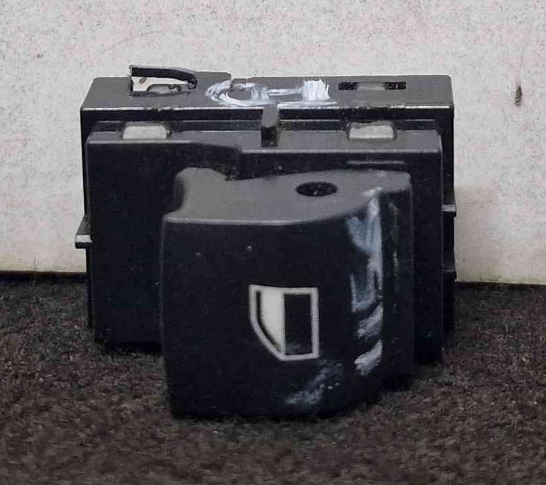 Comando / Botão / Interruptor Vidros Frente Direito 9208107 - BMW 1