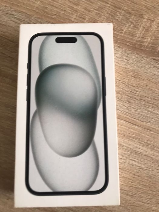 iPhone 15 normal