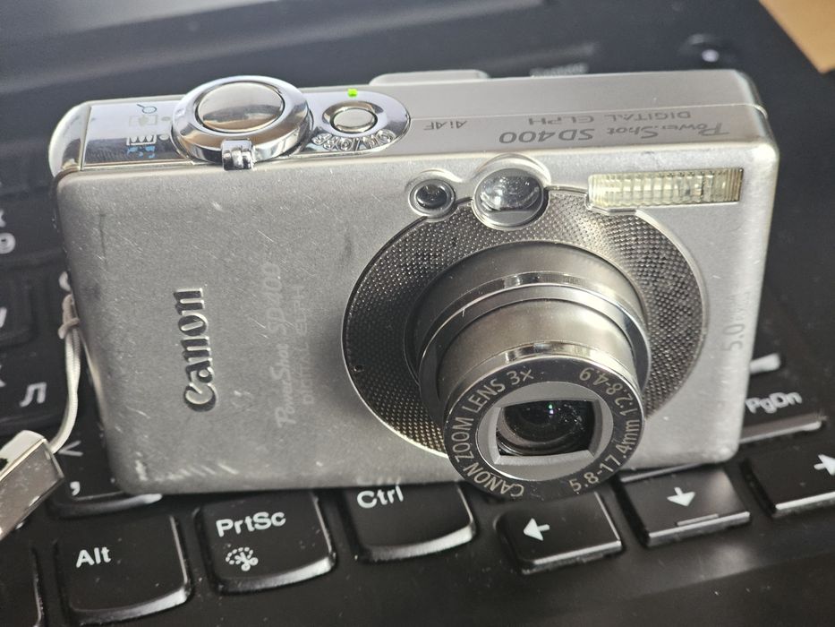 Фотоапарат цифровий Canon PowerShot SD400 Y2K