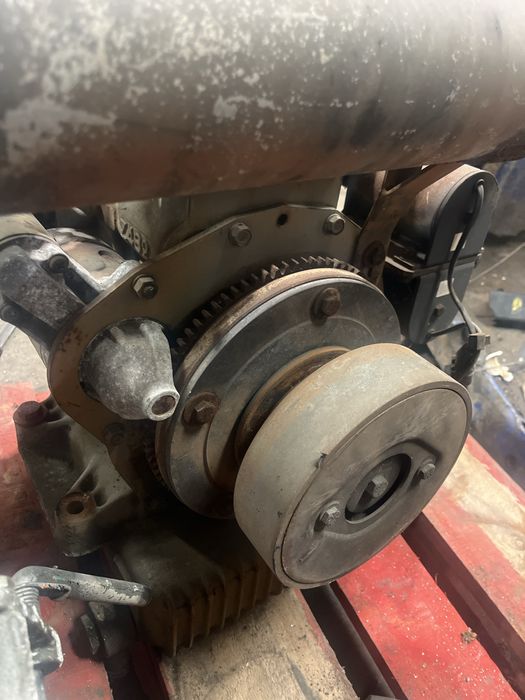 Motor Kubota gasoleo 2 cilindros 13CV
