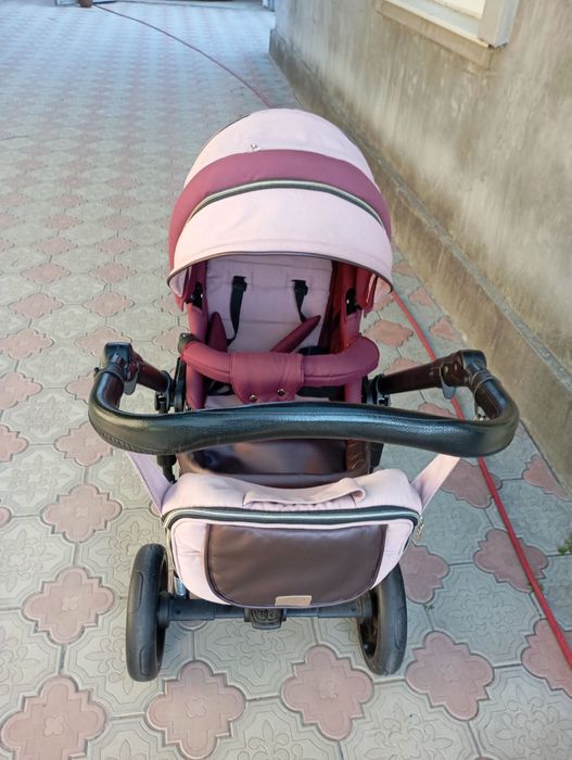 Продам коляску 2в 1.від 0-4 років