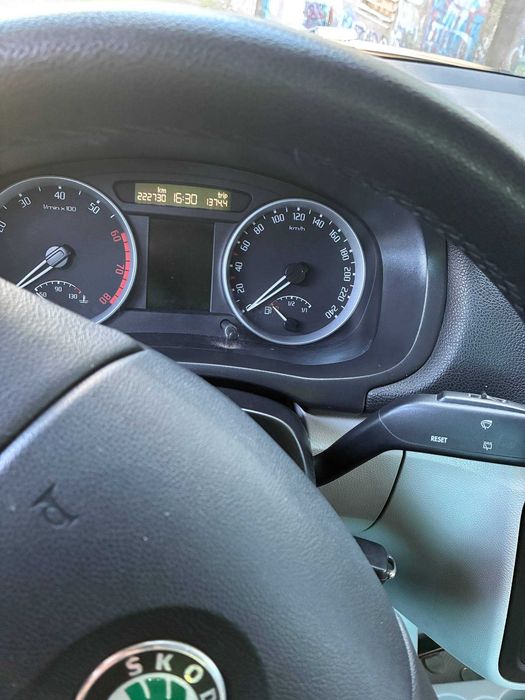 Продам Skoda Roomster 2009 ,1.2 механіка в комплектації Free