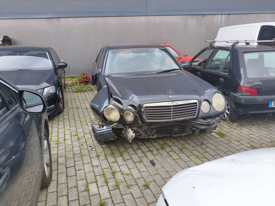 Mercedes Classe E 220d 1998