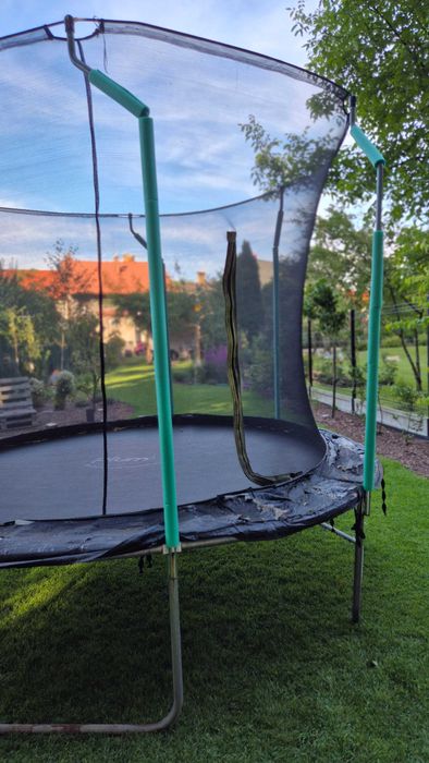 Trampolina ogrodowa