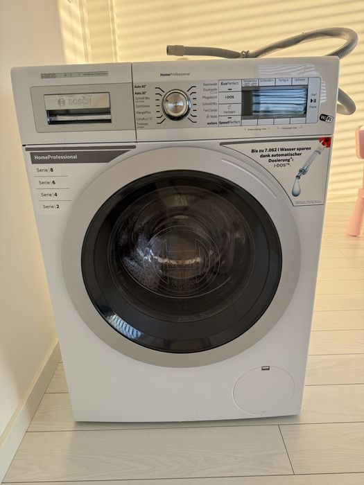 Bosch seria Professional WAYH2840/09 8 kg uszkodzona, na części/serwis