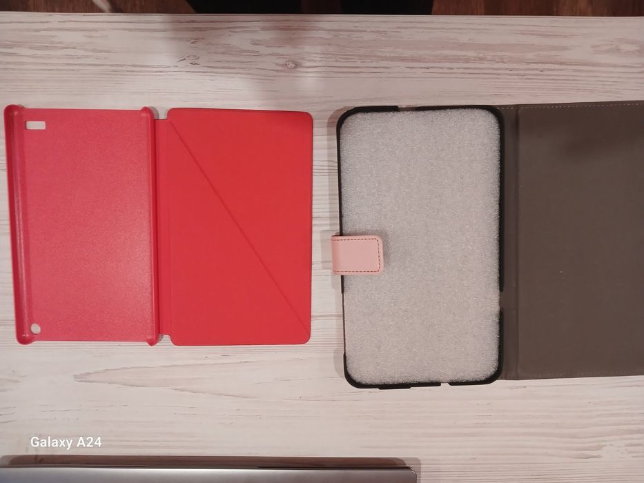 Нові чохли для планшетів