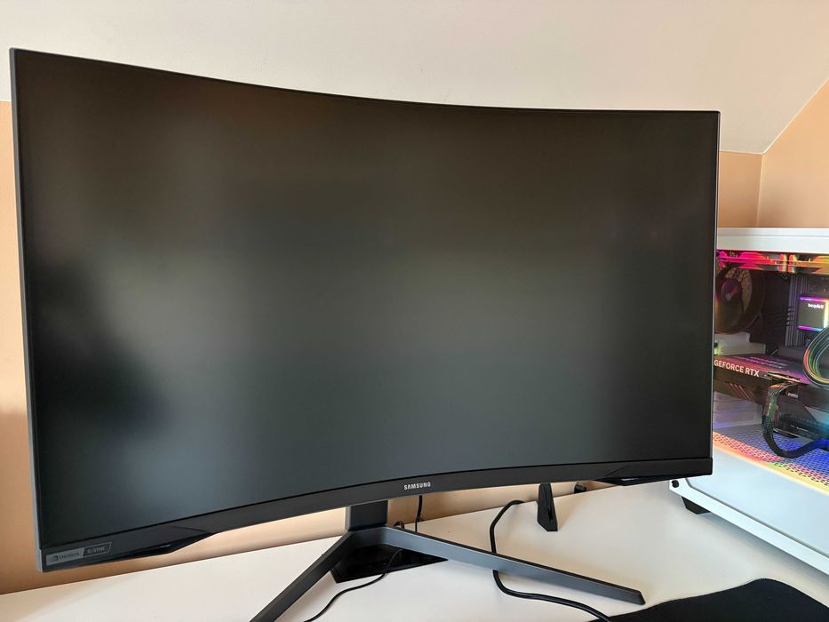 Komputer i5-14600k/RTX4070SUPER/32GB DDR5/1TB SSD + SAMSUNG ODDYSEY G7