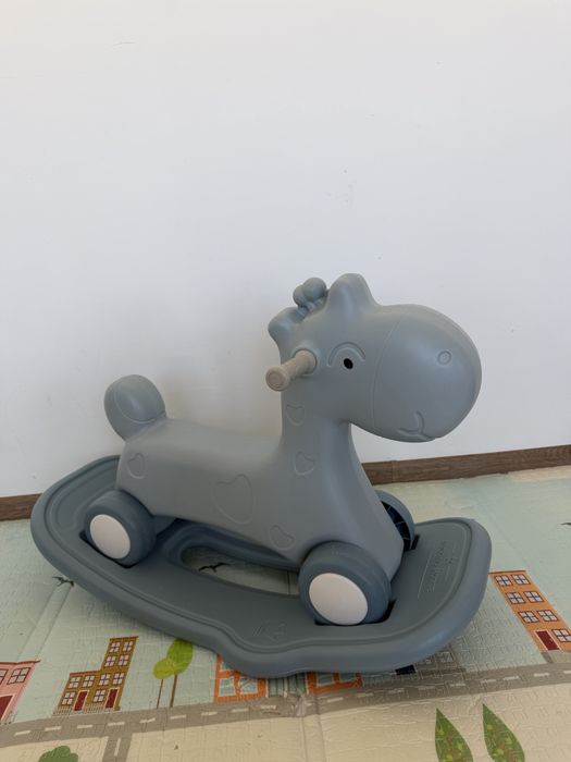 Коник гойдалка, 2 в 1 пластиковий