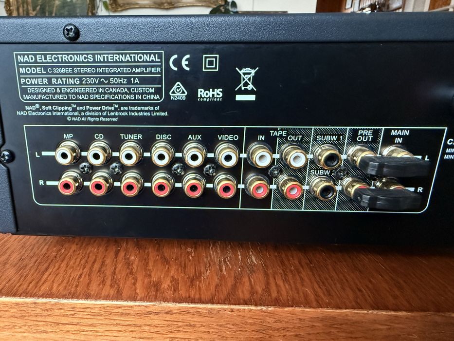 Wzmacniacz zintegrowany NAD C326BEE