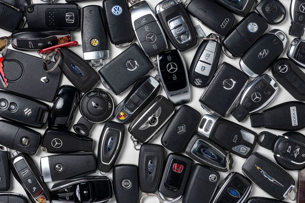Mobilne dorabianie programowanie klucze samochodowe awaryjne otwieranie