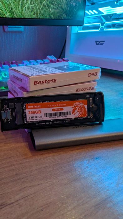 SSD M2 256gb pcie 3.0 Bestoss ( новий )