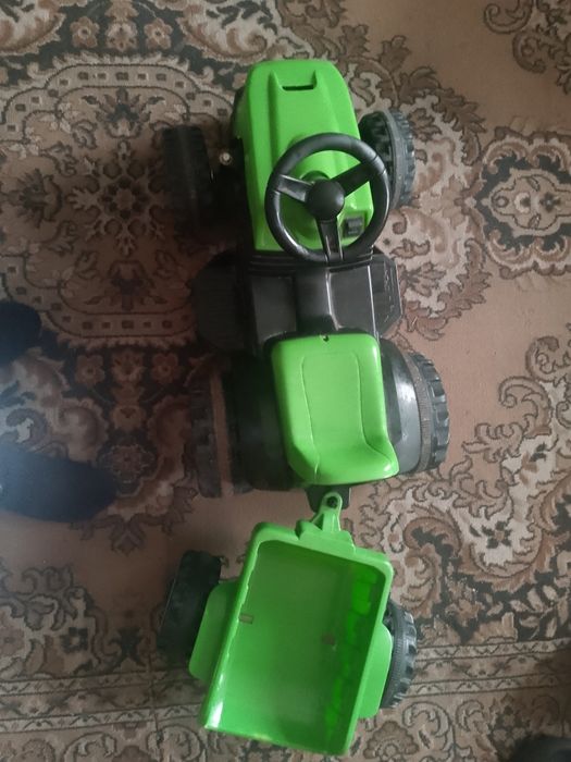 Електро трактор дитячий