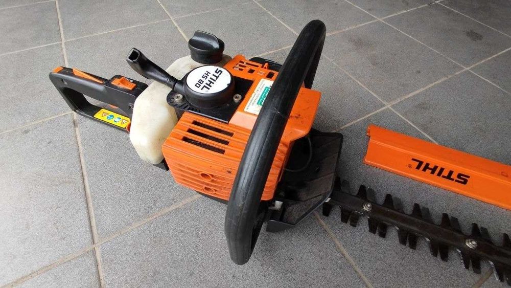 Corta-sebes STIHL HS80 a gasolina