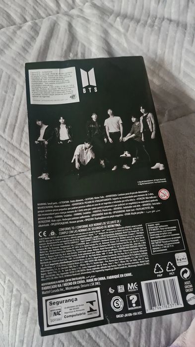 Boneco colecionável  (BTS)