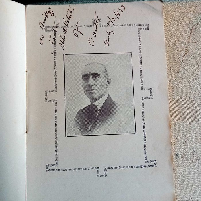 António Luz, Flowers from the Past (with author's signature and dedication)