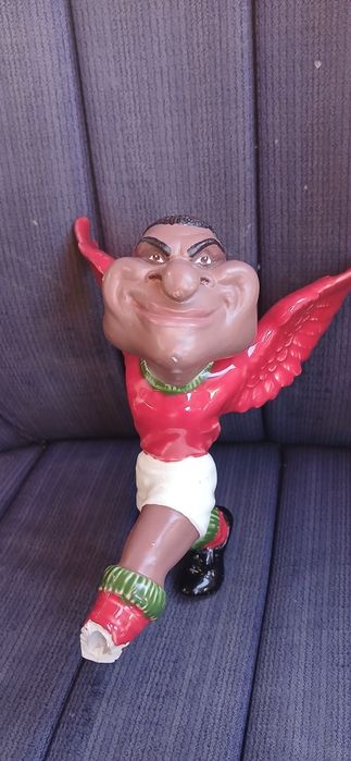 Eusébio faiança Bordalo Pinheiro