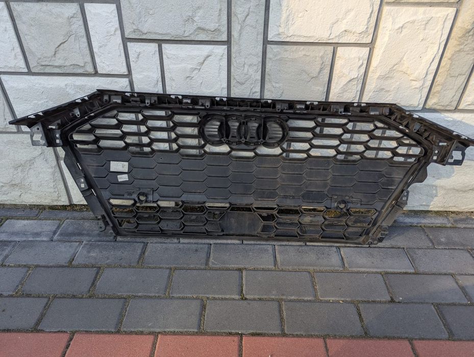 Atrapa grill chłodnicy Audi A3 8Y