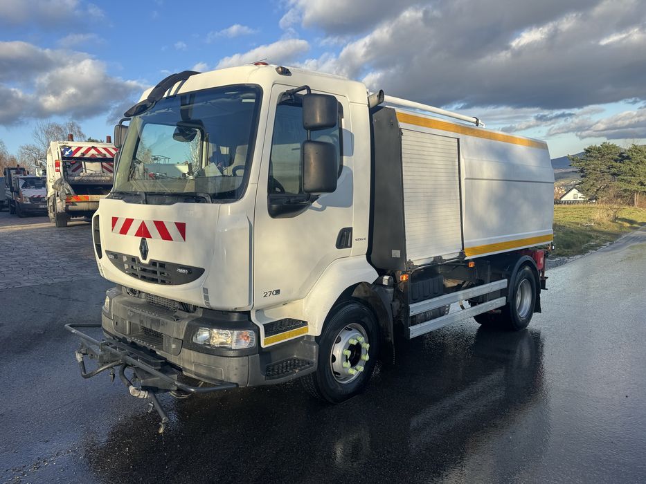 Czyszczenie dróg zamiatanie polewanie zamiatarka Polewaczka myjka