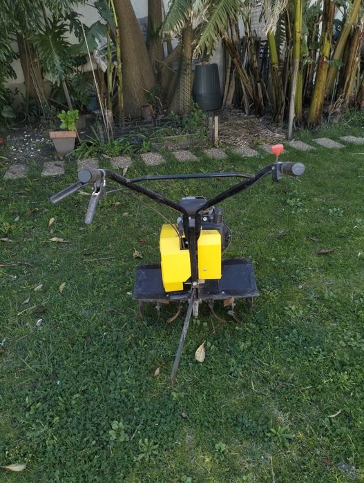 Moto enxada MH-52 Honda