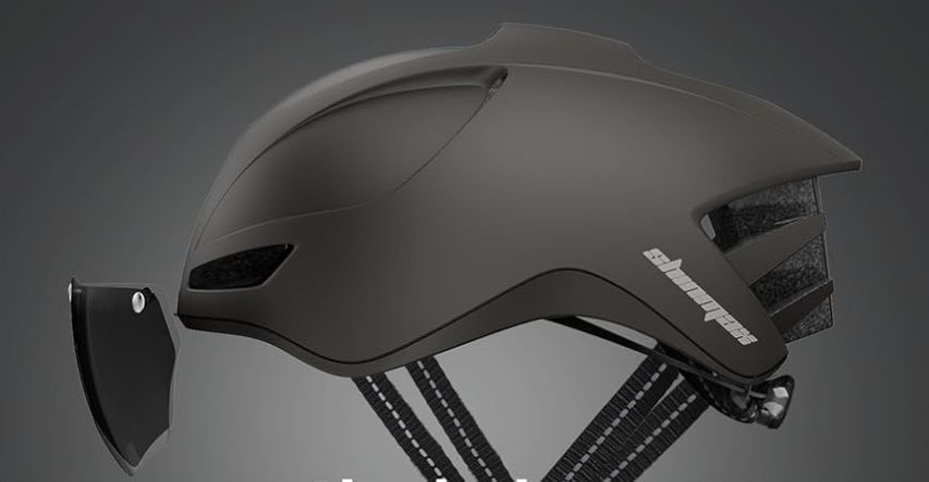 Kask rowerowy Shinmax HT-29 z lampką USB i wizjerem