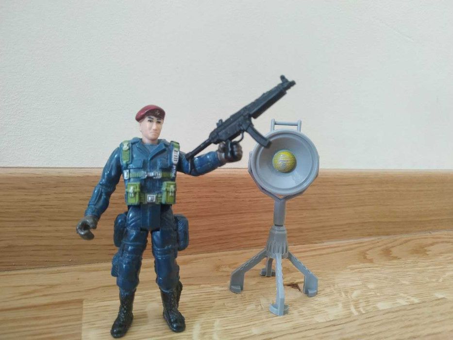 Figurki wojskowych 10 sztuk