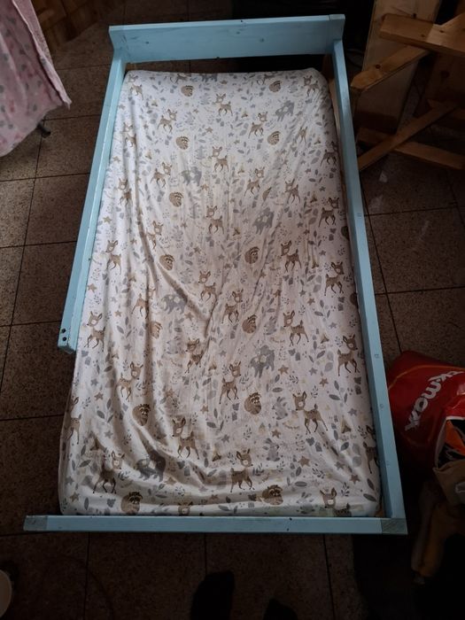 Łóżko dla dziewczynki i dla chłopca