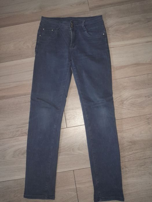Spodnie jeansowe damskie