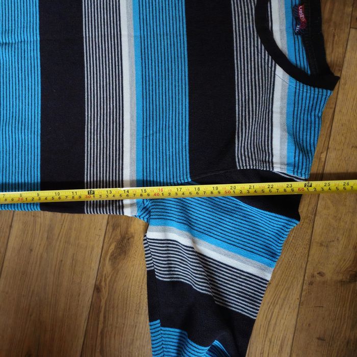 Sweter męski w paski