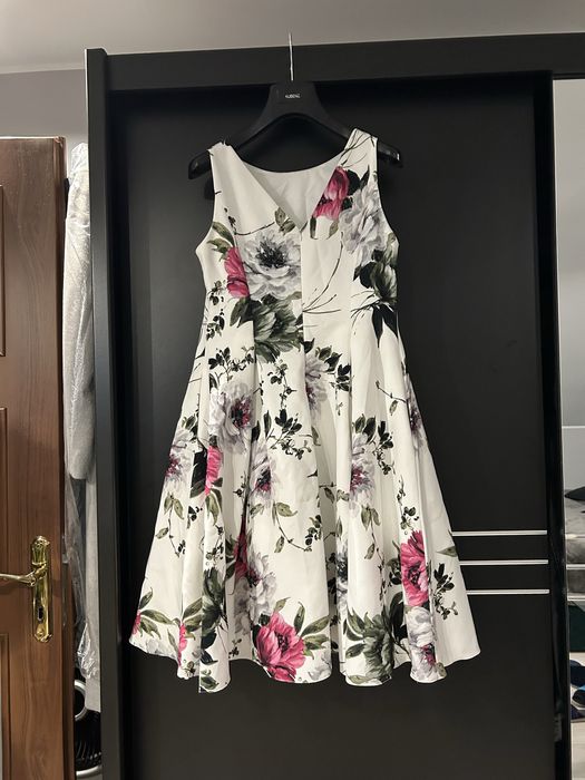 Sukienka damska w kwiaty