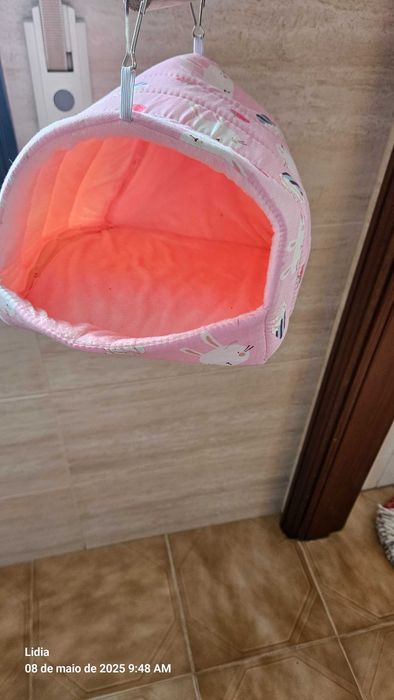 Ninho para ave feito em tecido ,baloiço, e brinquedo