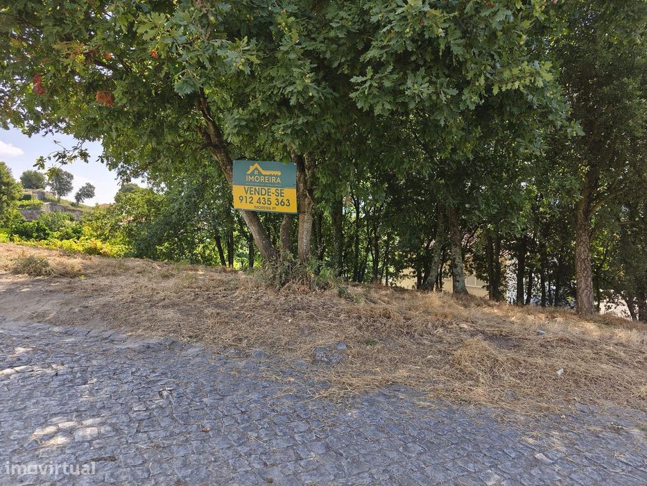 Vende Terreno Besteiros Paredes