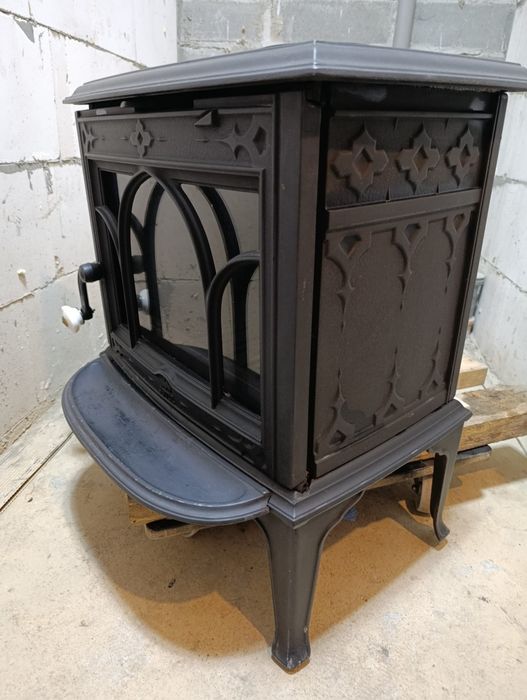Jotul F100 kominek koza pięć żeliwny