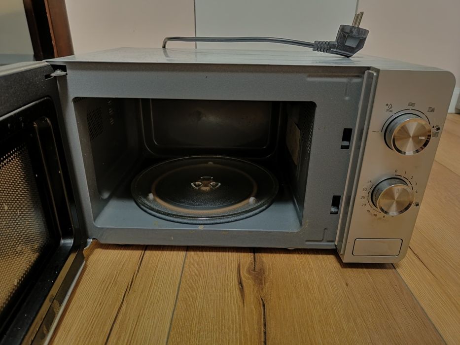 Мікрохвильова піч Gorenje