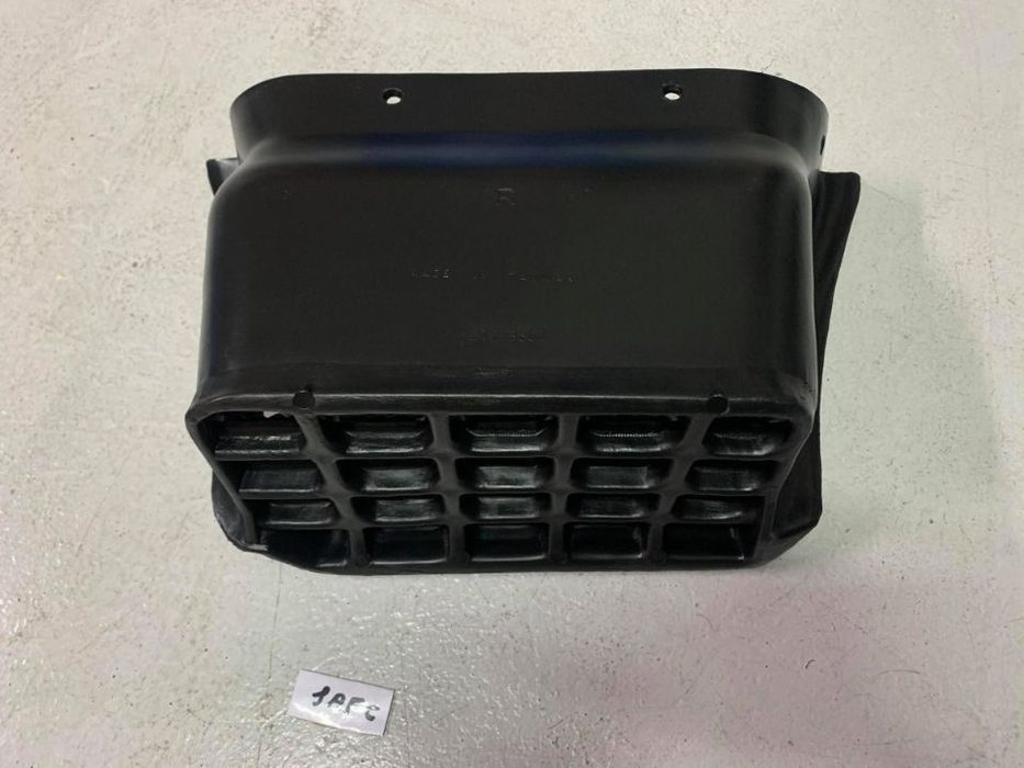 Estribo Toyota Dyna 150/250 /LY60/LY61