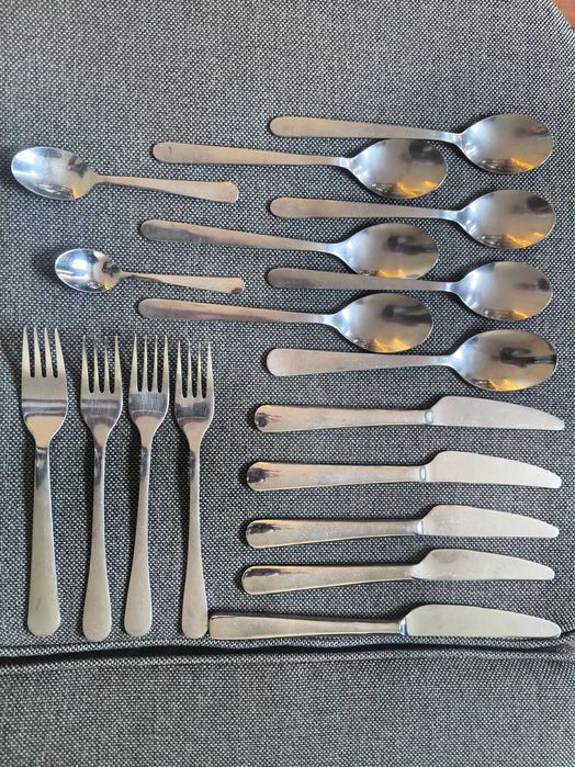 Sztućce IKEA zestaw 18 elementów