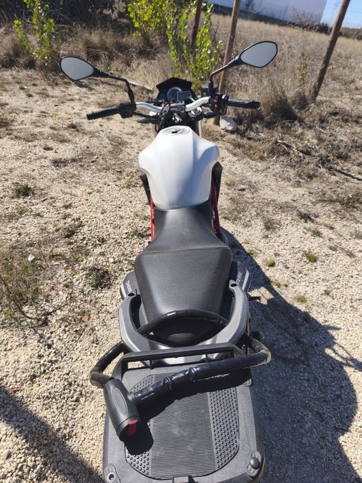 Moto muito boa, ano 2016, 27000km