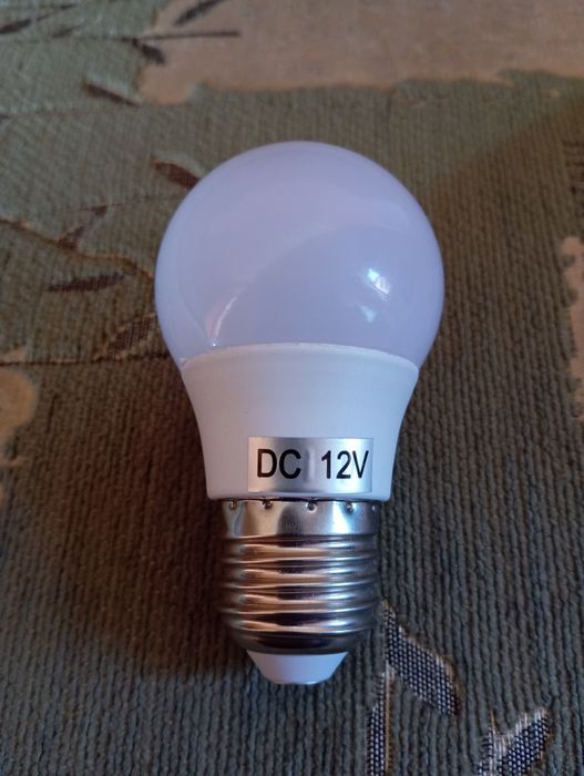 Лампа  12V вольт для освещения от аккумулятора.