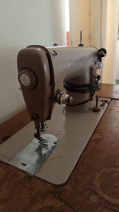Máquina de costura Singer