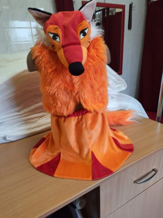 Продам карнавальні костюми оптом