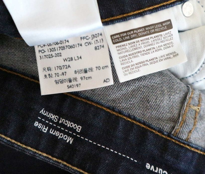Levis Demi Curve Bootcut Slim W28 L34 spodnie jeansy dzwony pas 2 x 37/39 cm