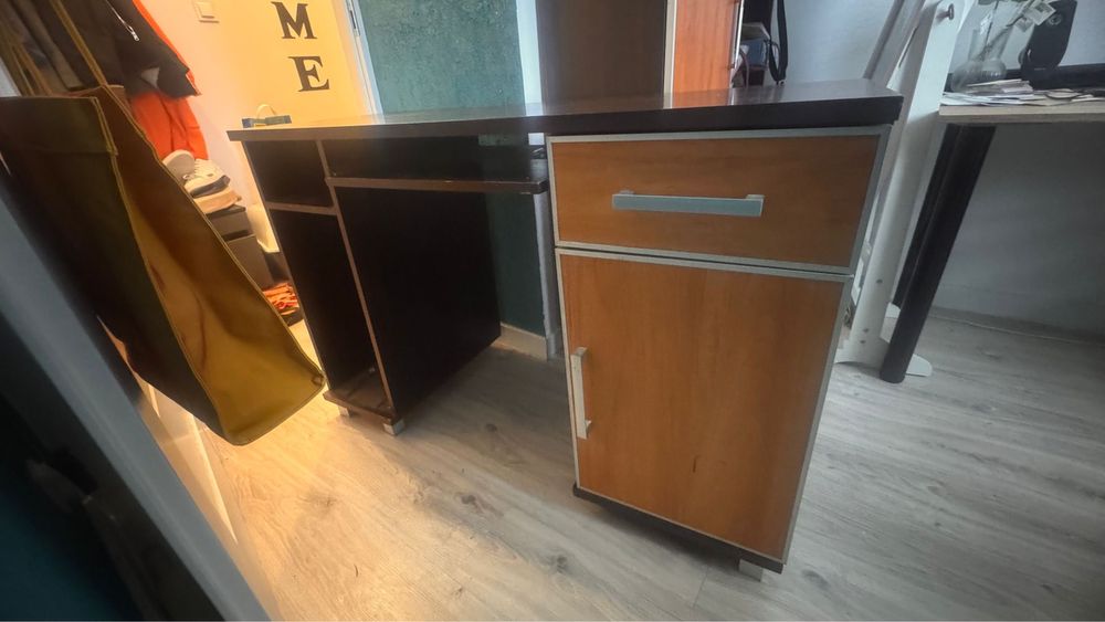 Oddam biurko za kawe