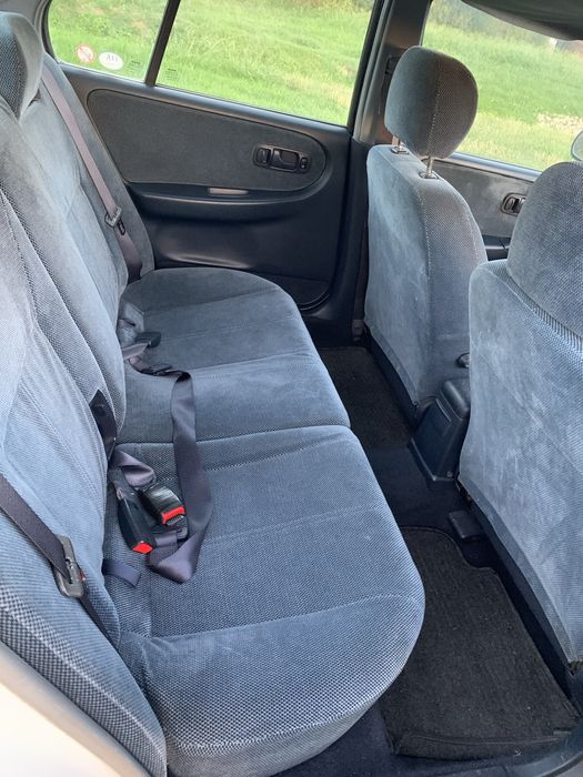 Nissan primera 1.6 slx