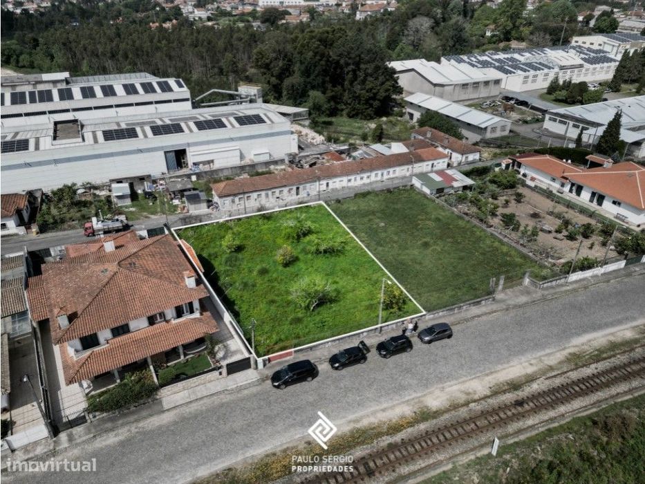 Terreno para Construção de moradia em Paços de Brandão