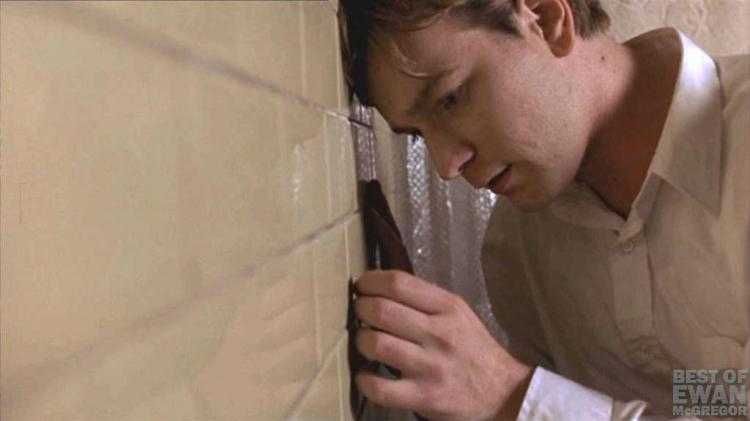 UM OLHAR OBSESSIVO (Ewan McGregor/Ashley Judd) Tão intensa quanto Bela
